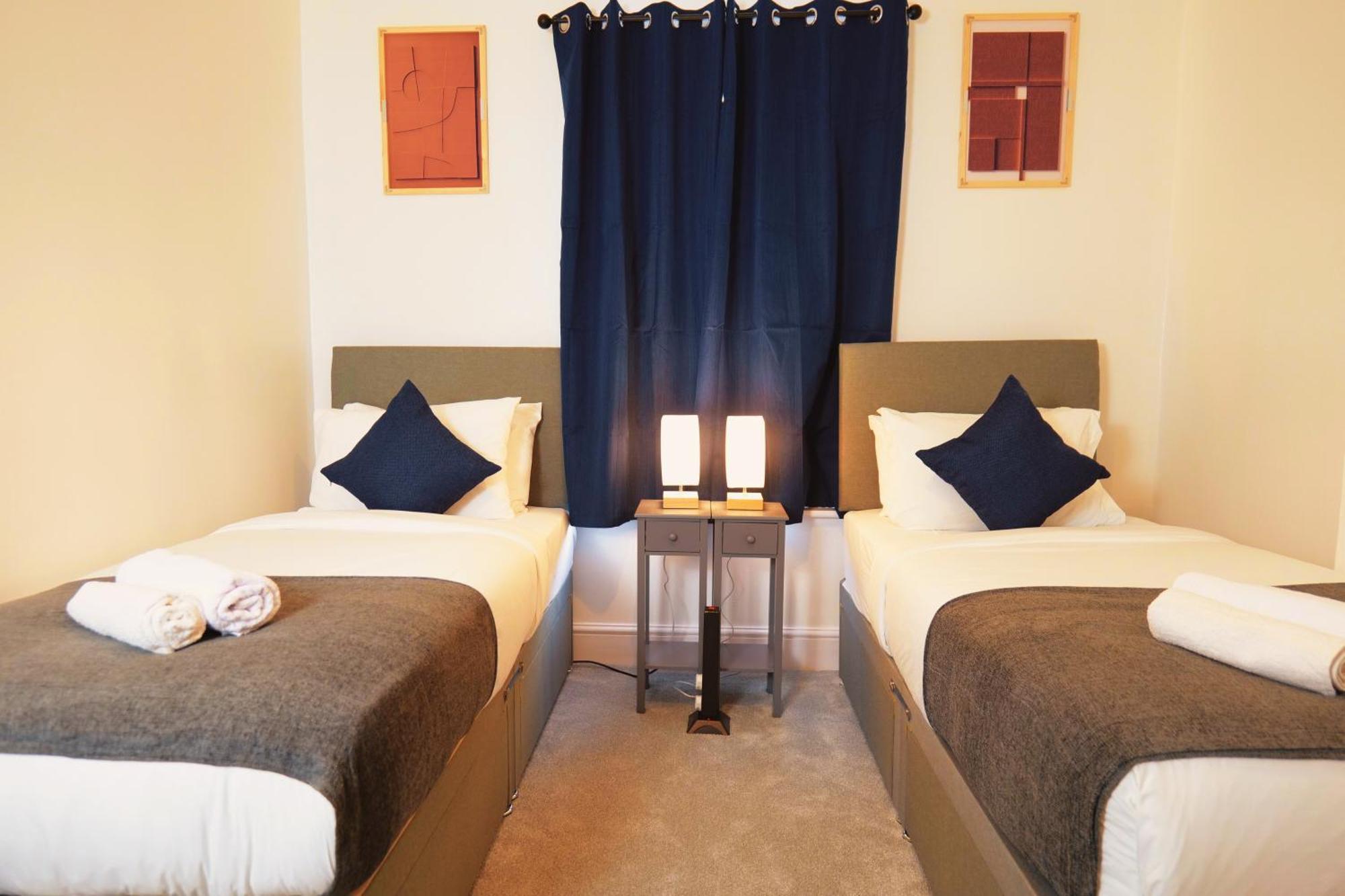Holiday home Town Centre House With Parking, Wi-fi *